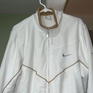 NIKE AIR FORCE FIT DRY JACKET